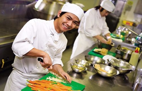 67d3b59201761f74cf0388d6_commis-chef